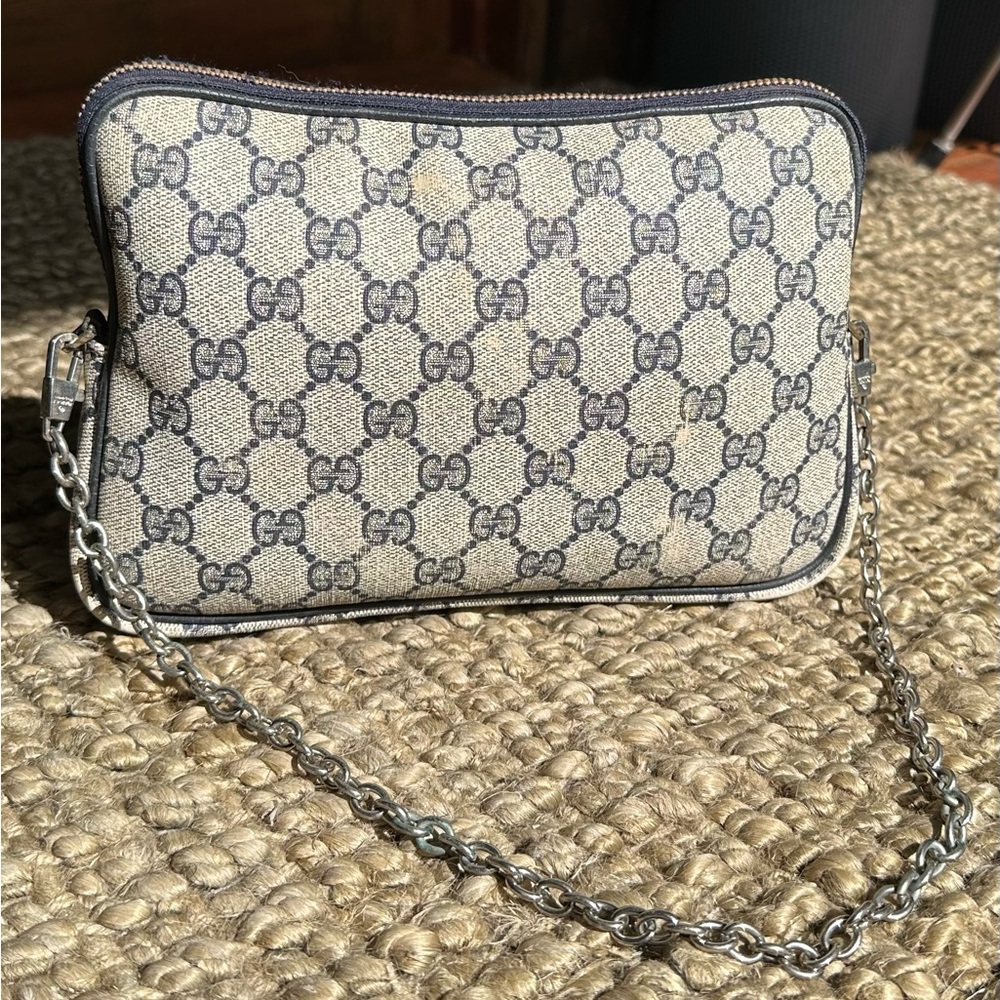 Gucci Navy Blue and Beige Signature Monogram Bag - Picture 2 of 13